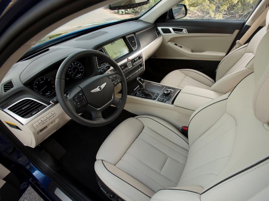 Панель приборов Hyundai Genesis 2014 года  (NA) (фото 33 из 105)